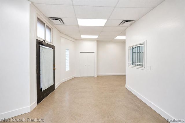 13940 Gratiot Avenue, Detroit, MI 48205