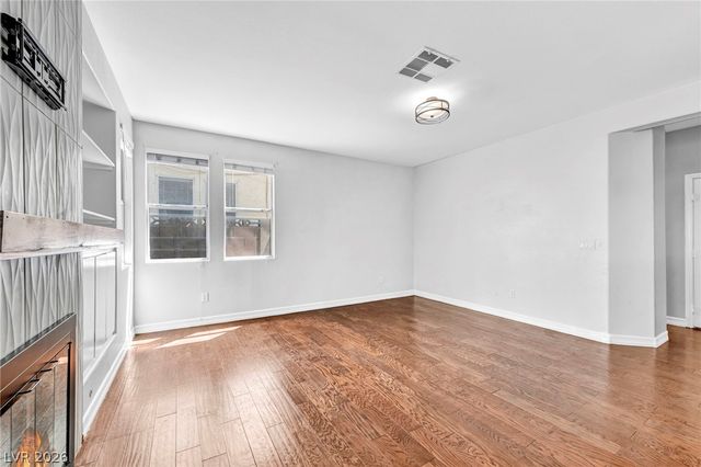 1004 Washington Oaks Street, Las Vegas, NV 89128