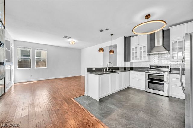 1004 Washington Oaks Street, Las Vegas, NV 89128