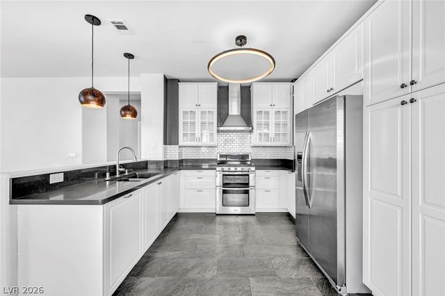 1004 Washington Oaks Street, Las Vegas, NV 89128
