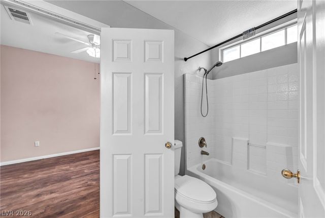 1004 Washington Oaks Street, Las Vegas, NV 89128