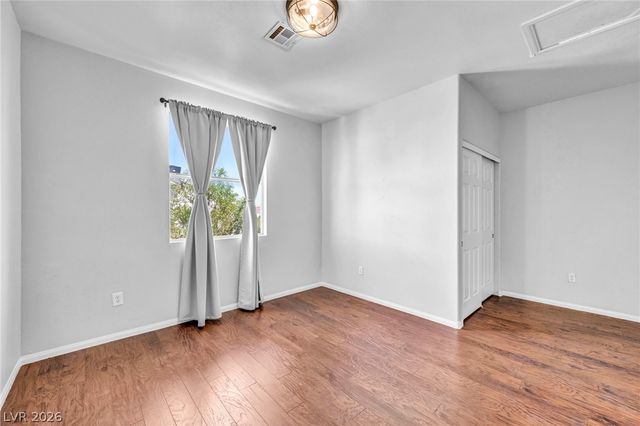 1004 Washington Oaks Street, Las Vegas, NV 89128