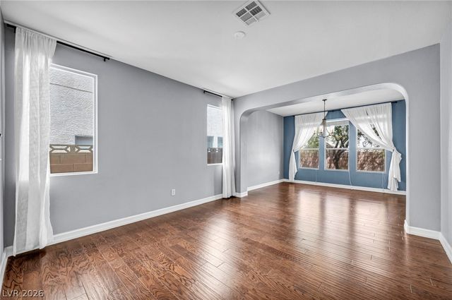 1004 Washington Oaks Street, Las Vegas, NV 89128