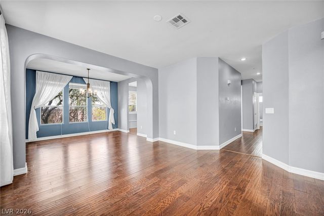 1004 Washington Oaks Street, Las Vegas, NV 89128