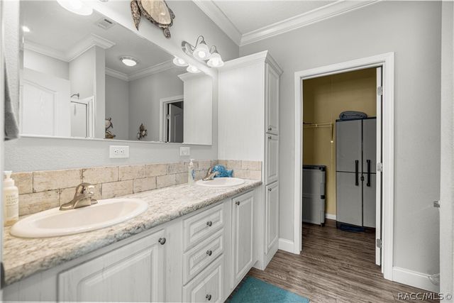 3725 N Suwanee Point, Crystal River, FL 34428