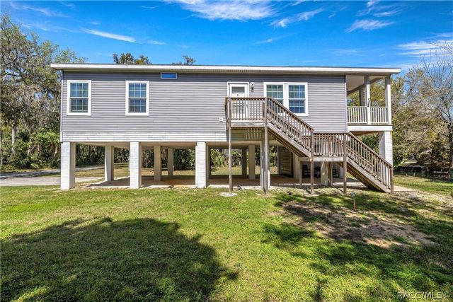 3725 N Suwanee Point, Crystal River, FL 34428