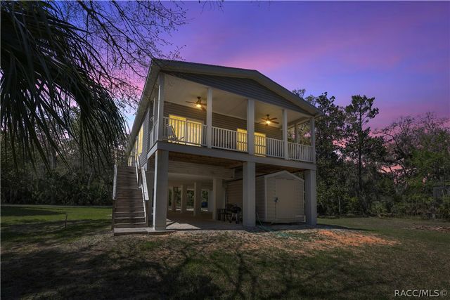3725 N Suwanee Point, Crystal River, FL 34428