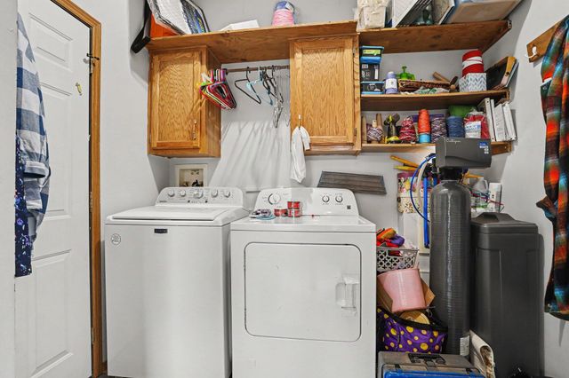 1367 John Ross Drive, Kalamazoo, MI 49009