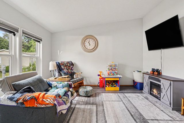 1367 John Ross Drive, Kalamazoo, MI 49009