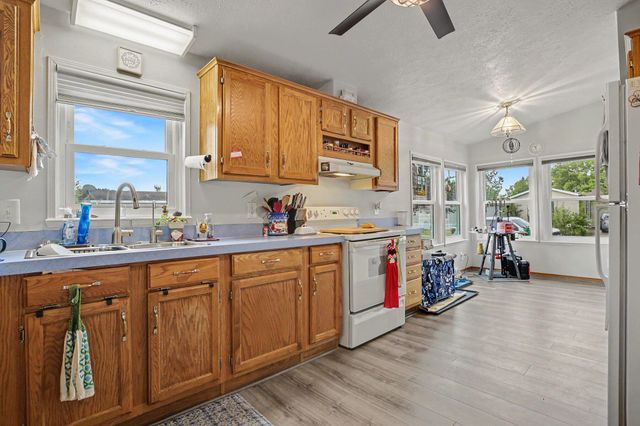 1367 John Ross Drive, Kalamazoo, MI 49009