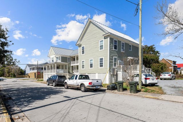 502 Hodges Street, Oriental, NC 28571