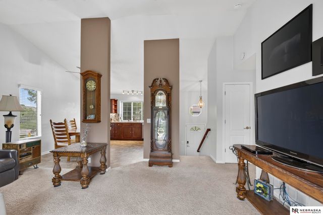7510 N 76th Avenue, Omaha, NE 68122
