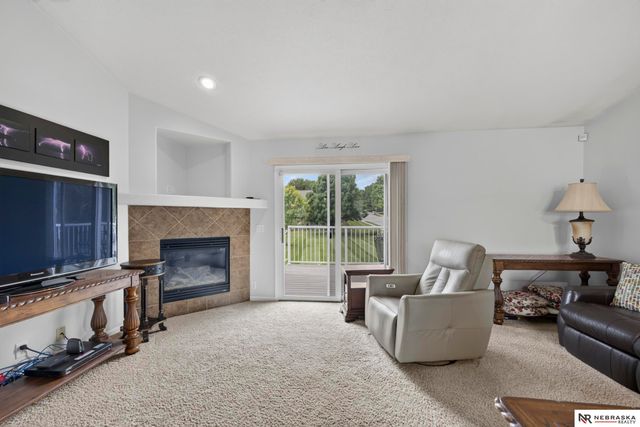 7510 N 76th Avenue, Omaha, NE 68122