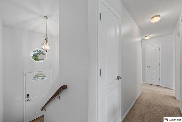 7510 N 76th Avenue, Omaha, NE 68122