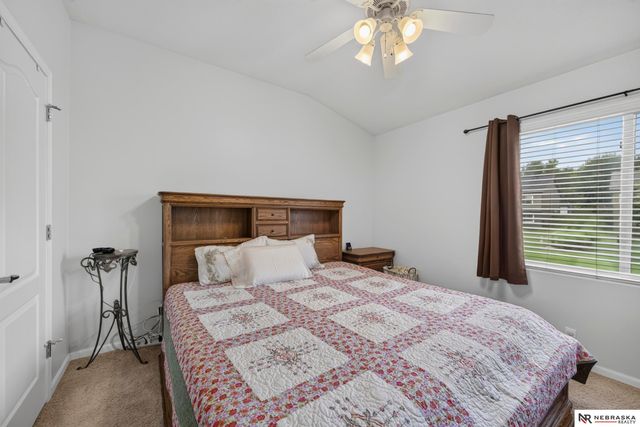 7510 N 76th Avenue, Omaha, NE 68122