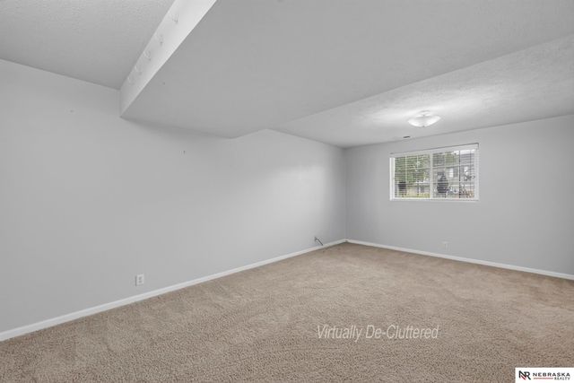 7510 N 76th Avenue, Omaha, NE 68122