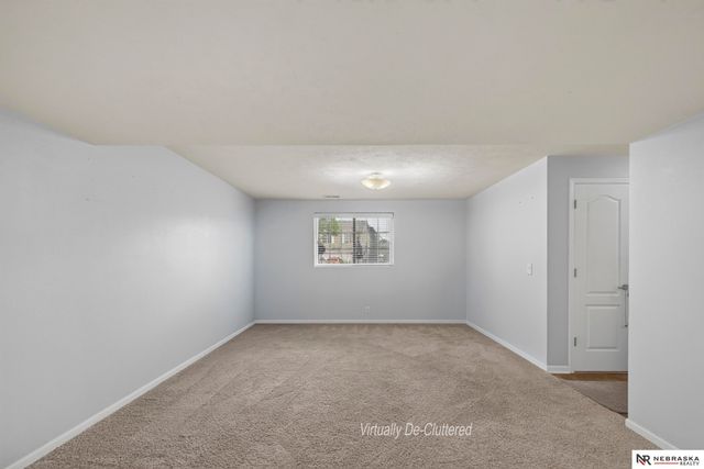 7510 N 76th Avenue, Omaha, NE 68122
