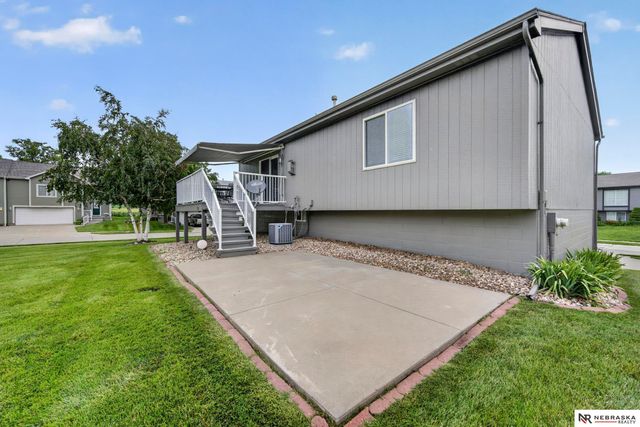 7510 N 76th Avenue, Omaha, NE 68122