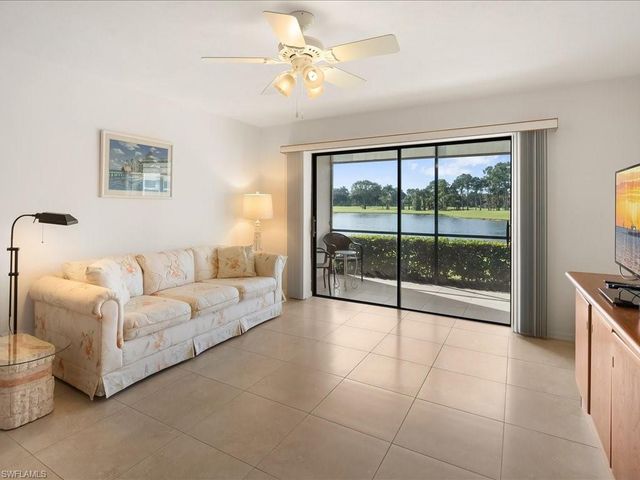 460 Fox Haven DR # 1107, Naples, FL 34104