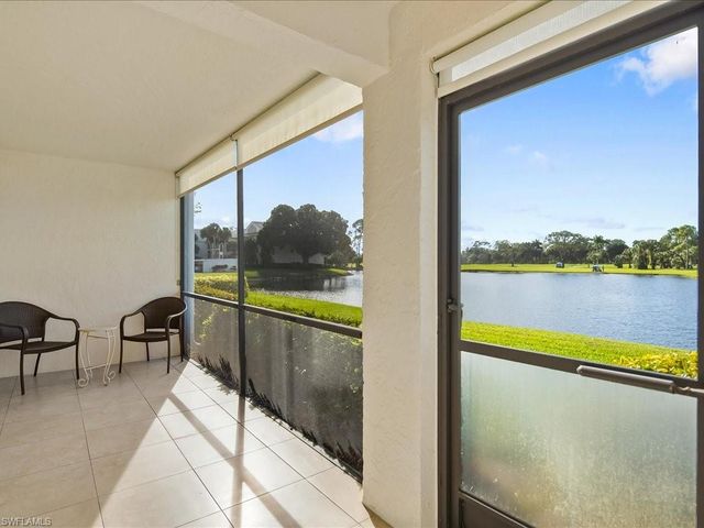 460 Fox Haven DR # 1107, Naples, FL 34104