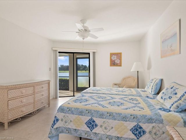 460 Fox Haven DR # 1107, Naples, FL 34104