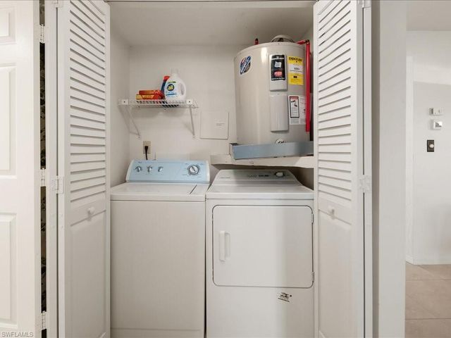 460 Fox Haven DR # 1107, Naples, FL 34104