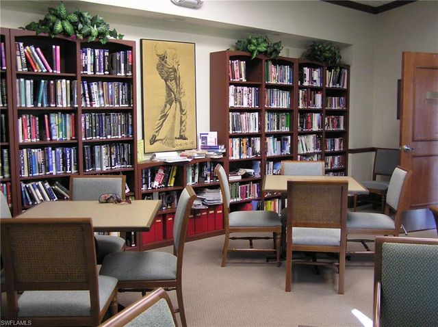 460 Fox Haven DR # 1107, Naples, FL 34104