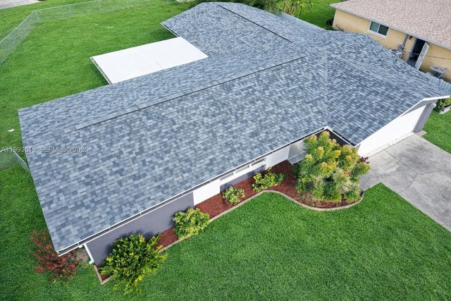 3805 SE 12 Avenue, Cape Coral, FL 33904