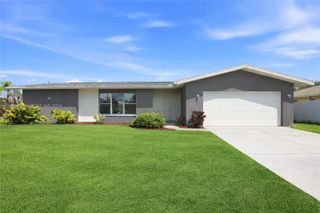 3805 SE 12 Avenue, Cape Coral, FL 33904