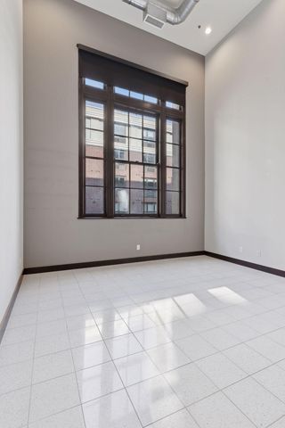 214 4th Street E 103, Saint Paul, MN 55101