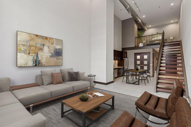 214 4th Street E 103, Saint Paul, MN 55101