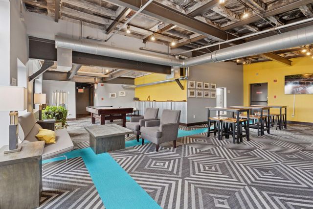 214 4th Street E 103, Saint Paul, MN 55101