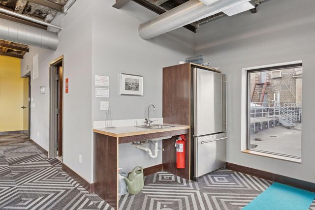 214 4th Street E 103, Saint Paul, MN 55101