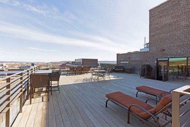 214 4th Street E 103, Saint Paul, MN 55101