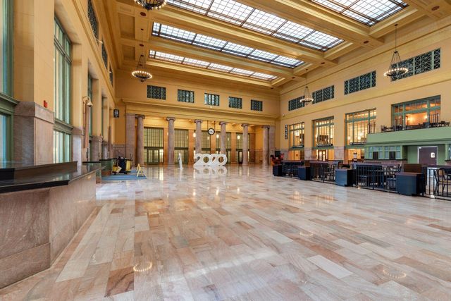 214 4th Street E 103, Saint Paul, MN 55101