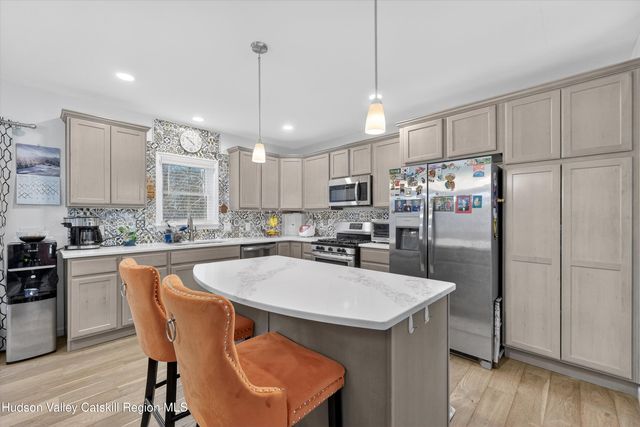 5 3rd Street, Milton, NY 12547