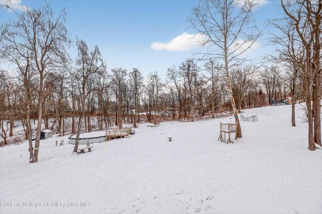 5 3rd Street, Milton, NY 12547