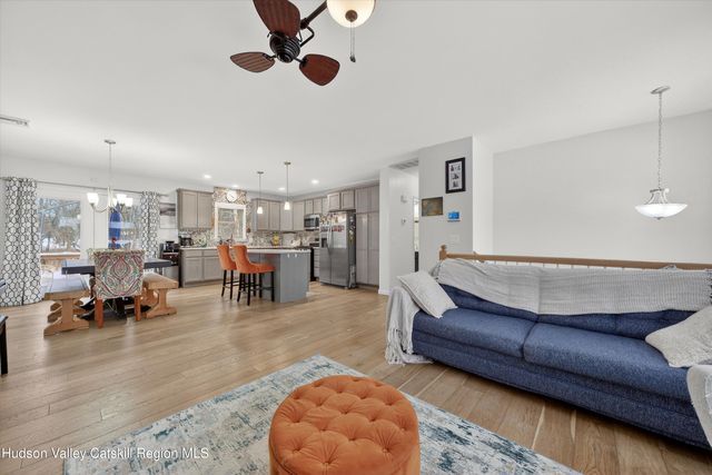 5 3rd Street, Milton, NY 12547