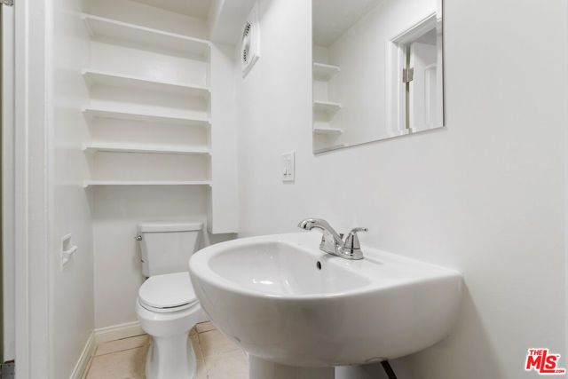 1635 S Beverly Glen Boulevard 7, Los Angeles, CA 90024