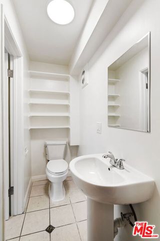 1635 S Beverly Glen Boulevard 7, Los Angeles, CA 90024