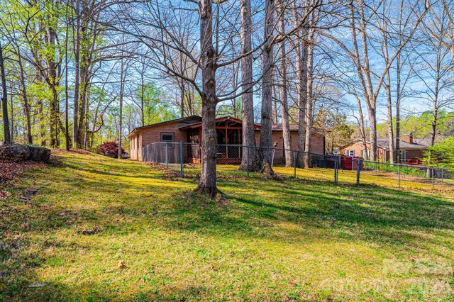 781 23rd Avenue NE, Hickory, NC 28601