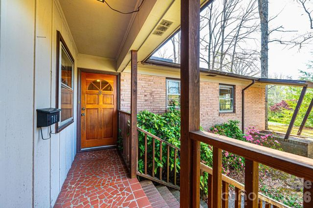 781 23rd Avenue NE, Hickory, NC 28601