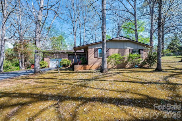 781 23rd Avenue NE, Hickory, NC 28601