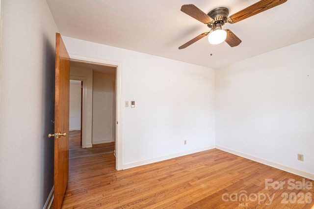 781 23rd Avenue NE, Hickory, NC 28601