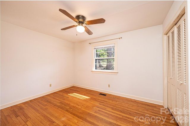 781 23rd Avenue NE, Hickory, NC 28601