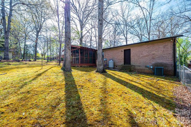 781 23rd Avenue NE, Hickory, NC 28601