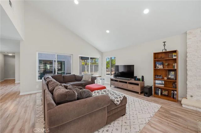 273 E Blue Mountain, Claremont, CA 91711