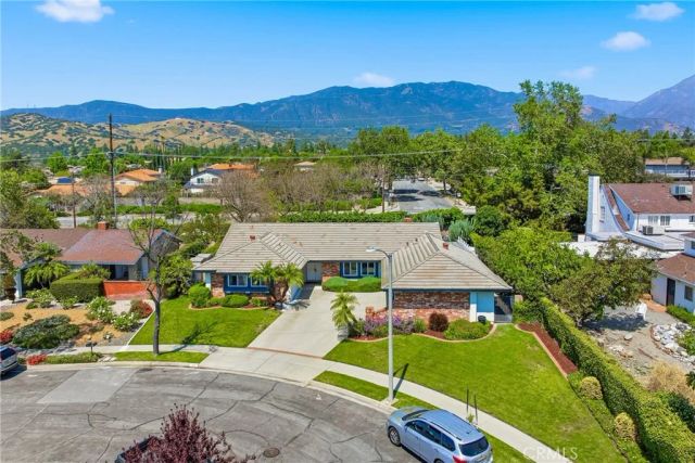273 E Blue Mountain, Claremont, CA 91711