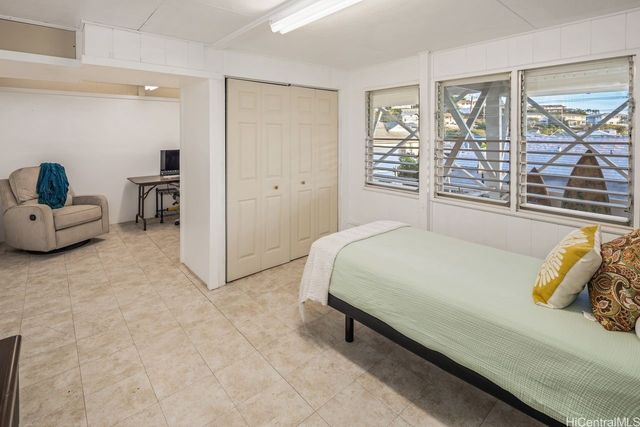 1834 St Louis Drive, Honolulu, HI 96816