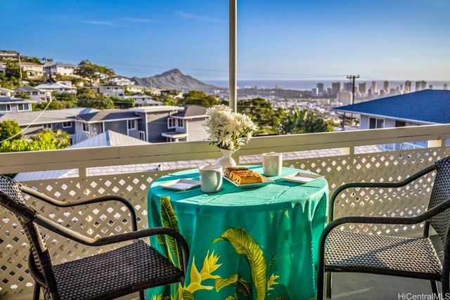 1834 St Louis Drive, Honolulu, HI 96816